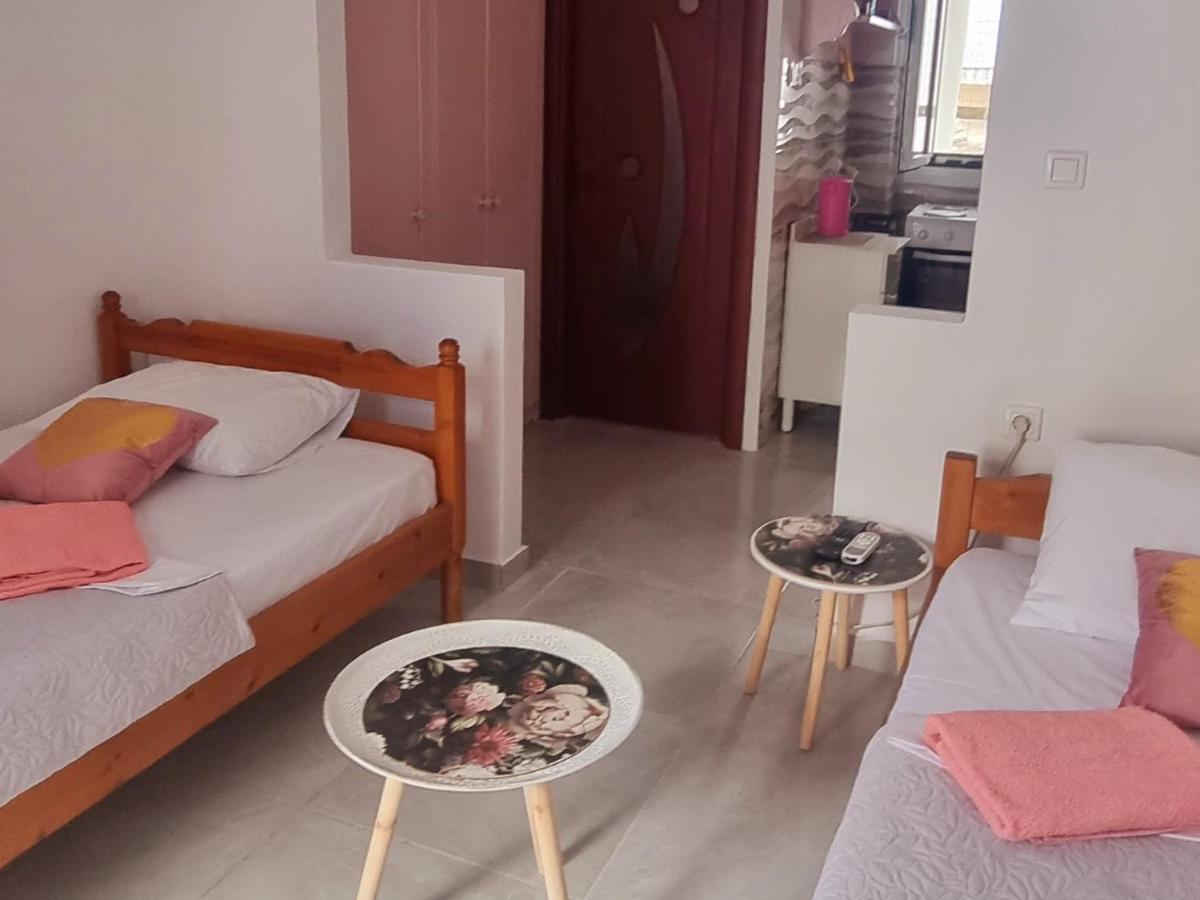 Angel Studio Apartment Skiathos Town Exterior photo